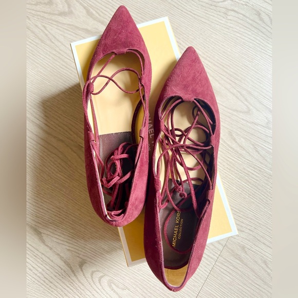 Michael Kors Collection Kallie Runway Lace Up Flat - Picture 3 of 14